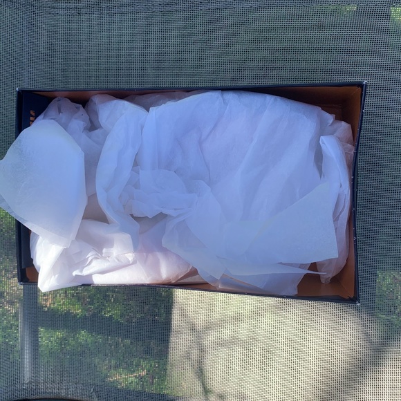 Stuart Weitzman Dusty-Pink Open-Toe Heels - Picture 13 of 14